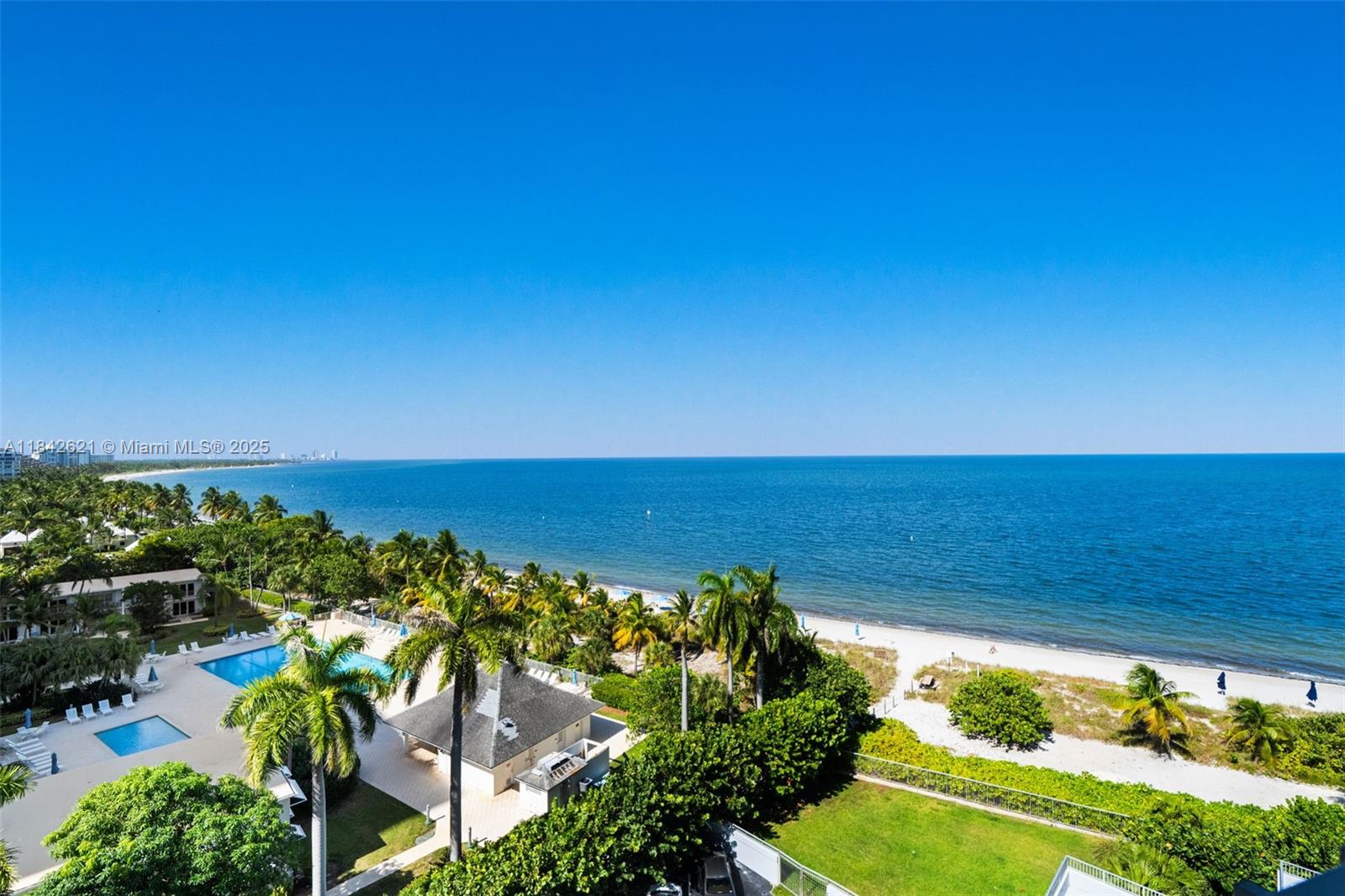 600 Grapetree Dr Unit: 9CN