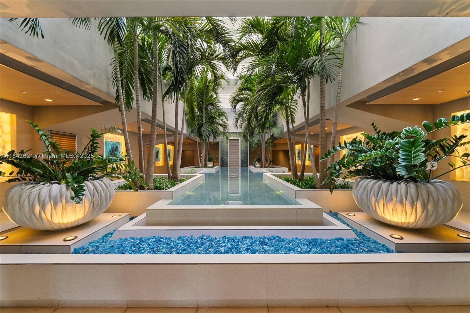 600 Grapetree Dr Unit: 9CN