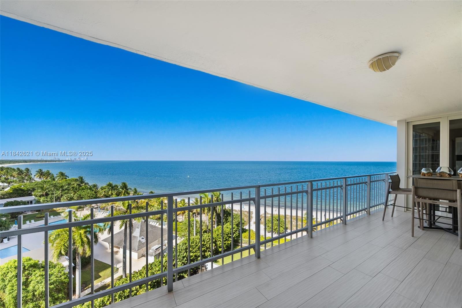 600 Grapetree Dr Unit: 9CN