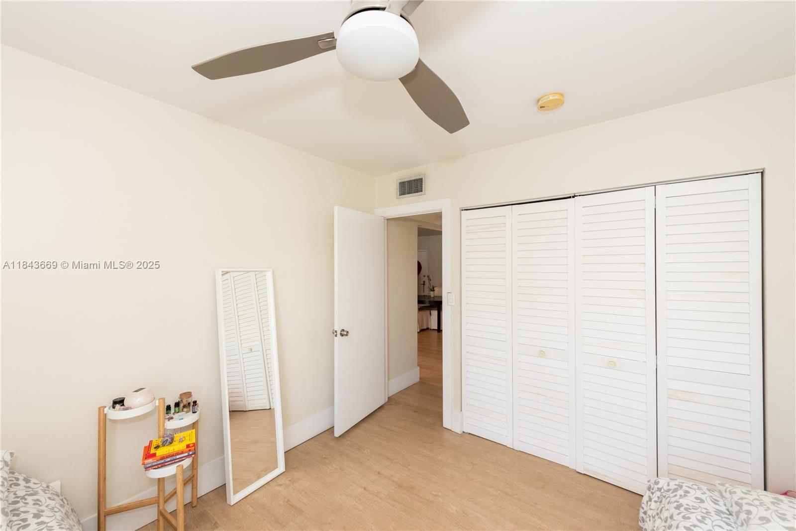 575 Crandon Blvd # 604