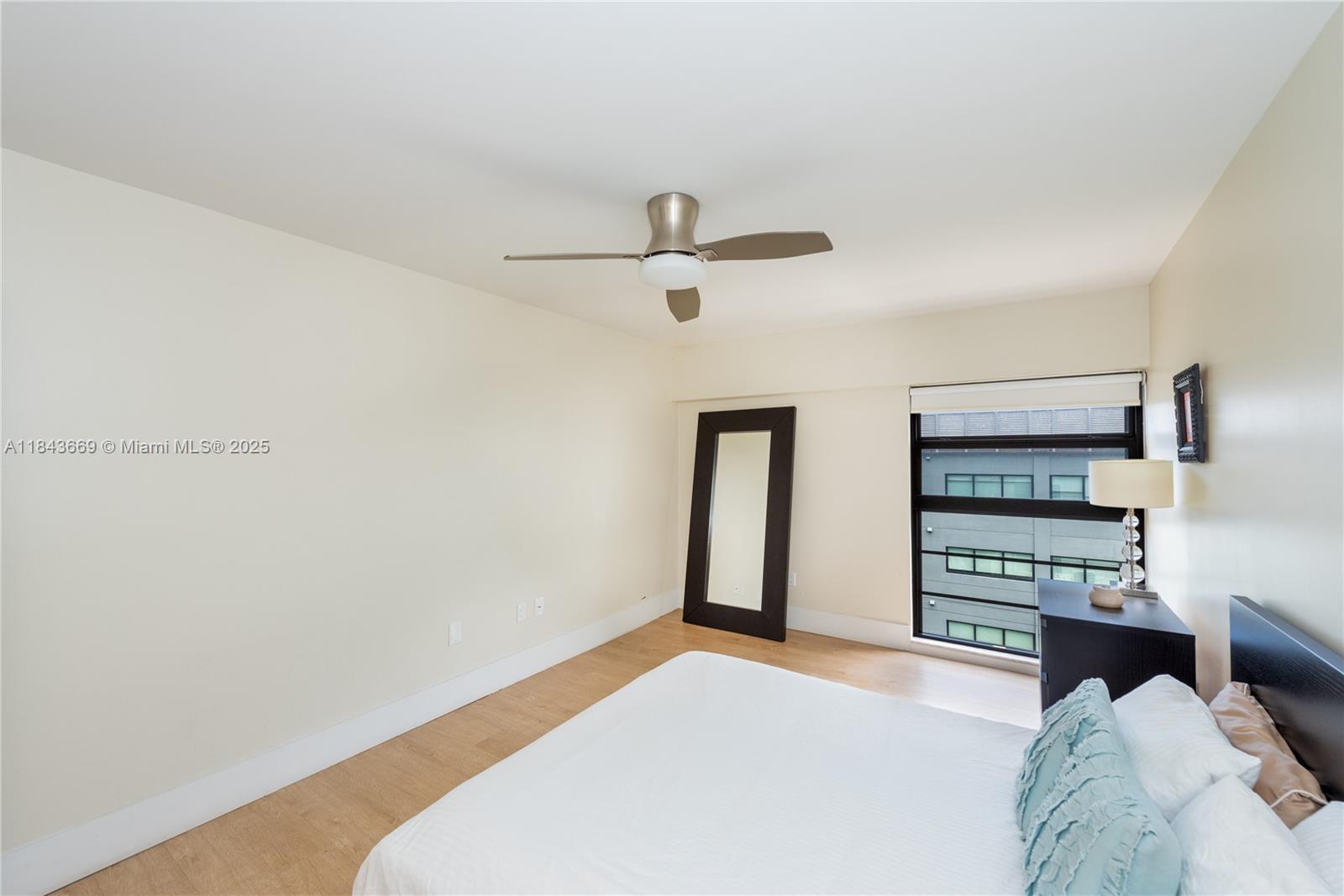 575 Crandon Blvd # 604