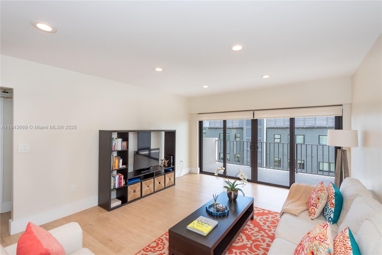575 Crandon Blvd # 604
