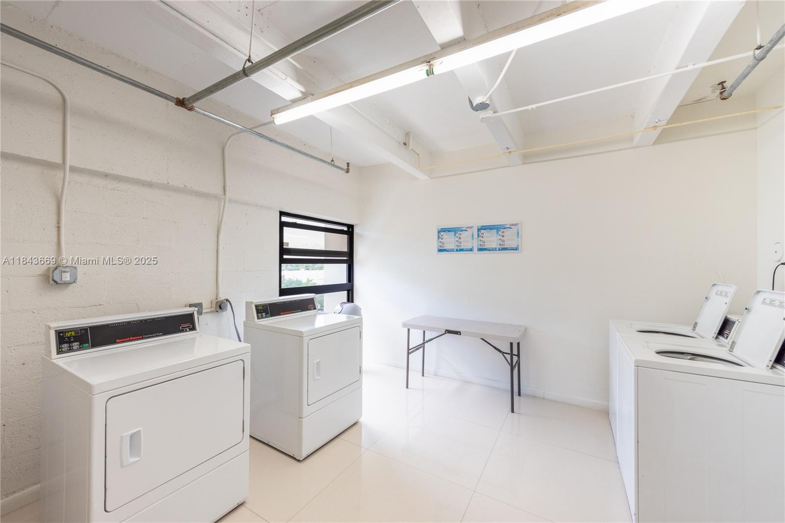 575 Crandon Blvd # 604