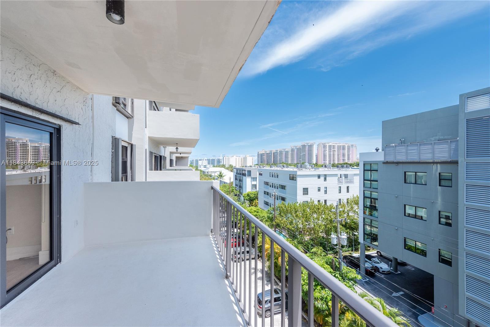 575 Crandon Blvd # 604