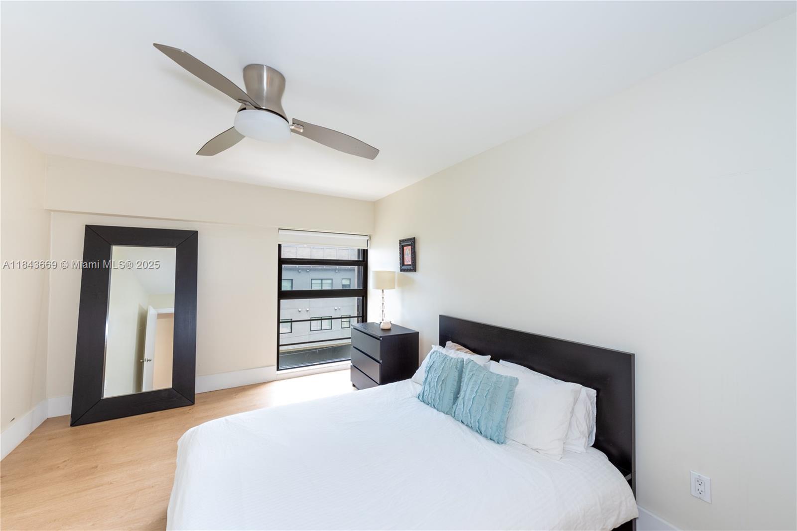 575 Crandon Blvd # 604