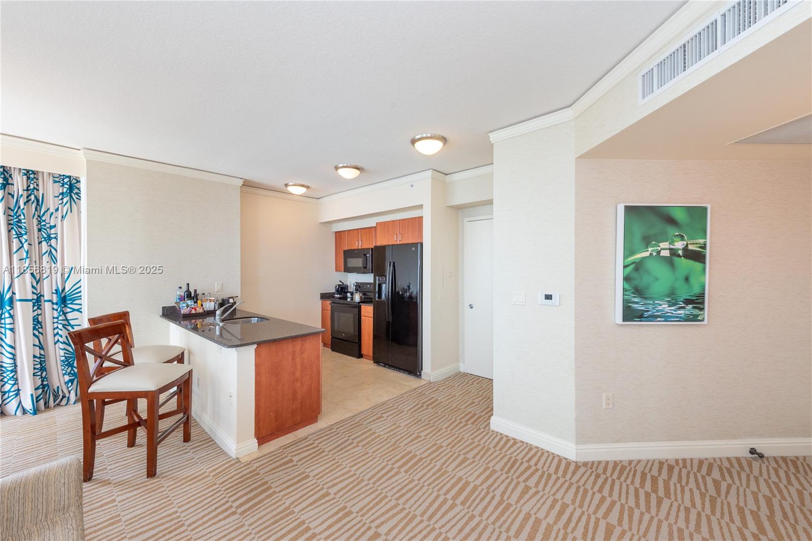 18001 Collins Ave # 1215 Unit: 1214- 1215