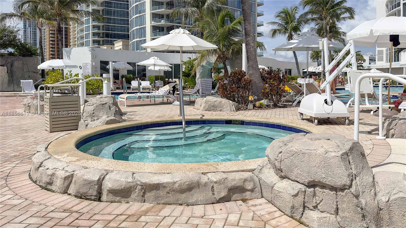 18001 Collins Ave # 1215 Unit: 1214- 1215