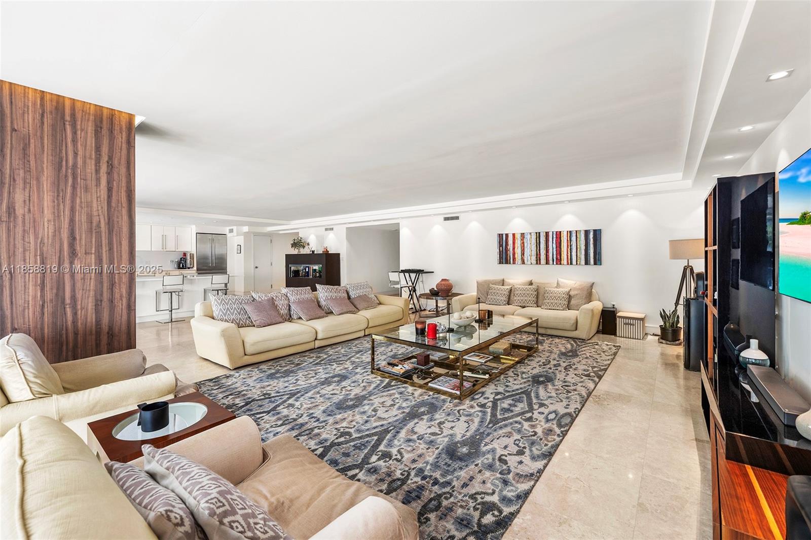 600 Grapetree Dr Unit: 3BS