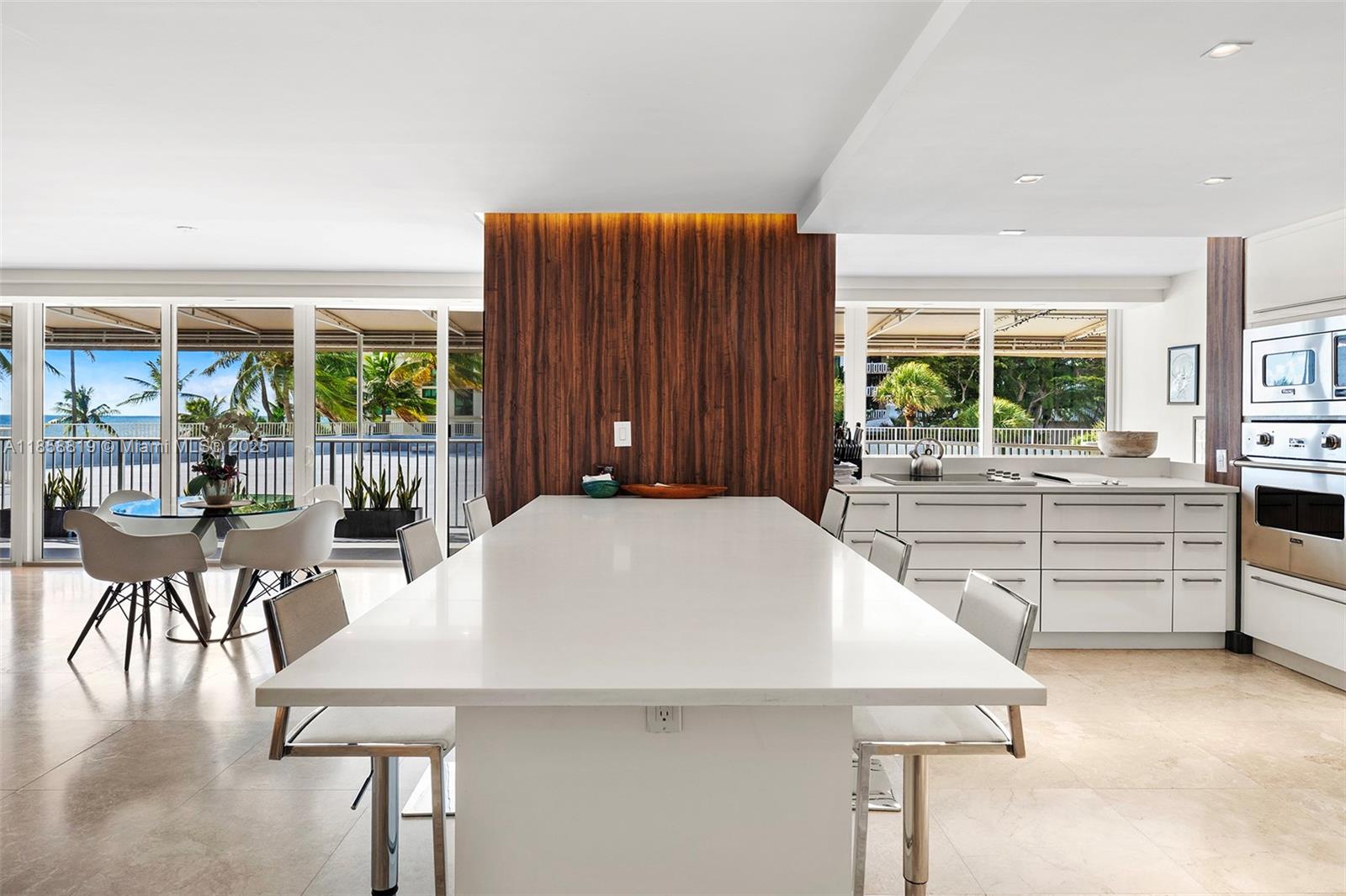 600 Grapetree Dr Unit: 3BS