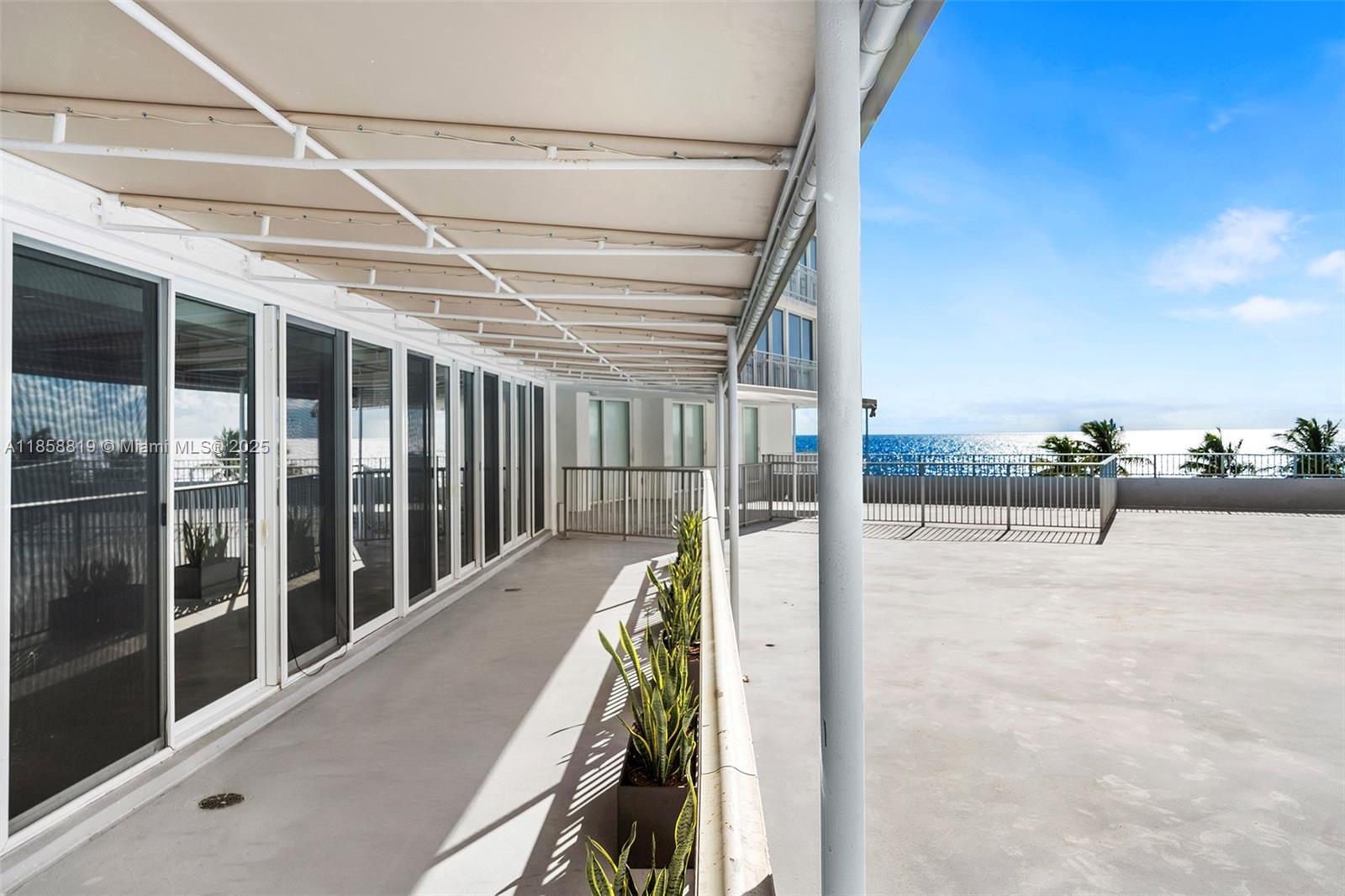 600 Grapetree Dr Unit: 3BS