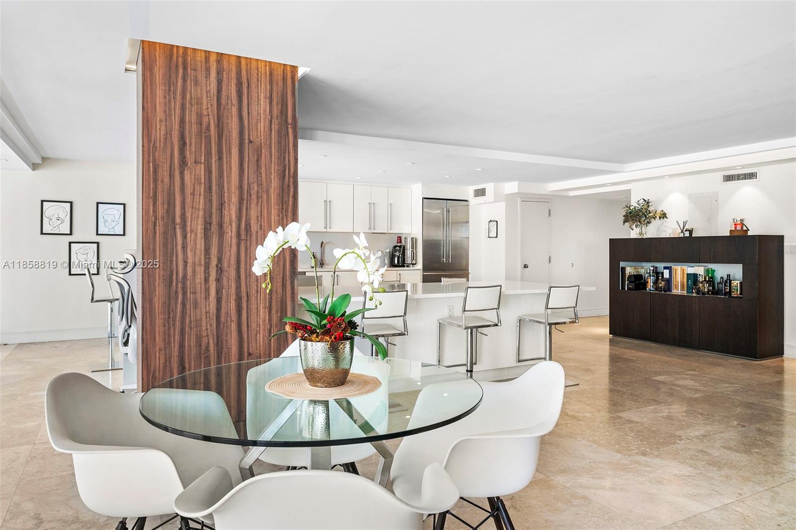 600 Grapetree Dr Unit: 3BS
