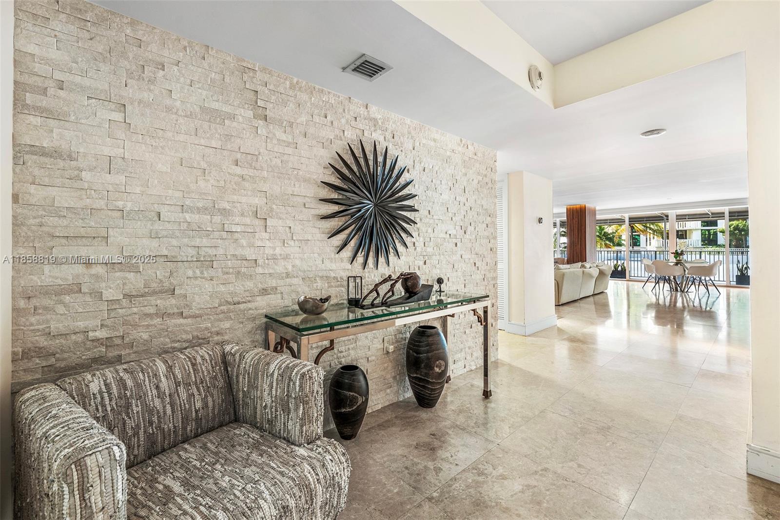600 Grapetree Dr Unit: 3BS