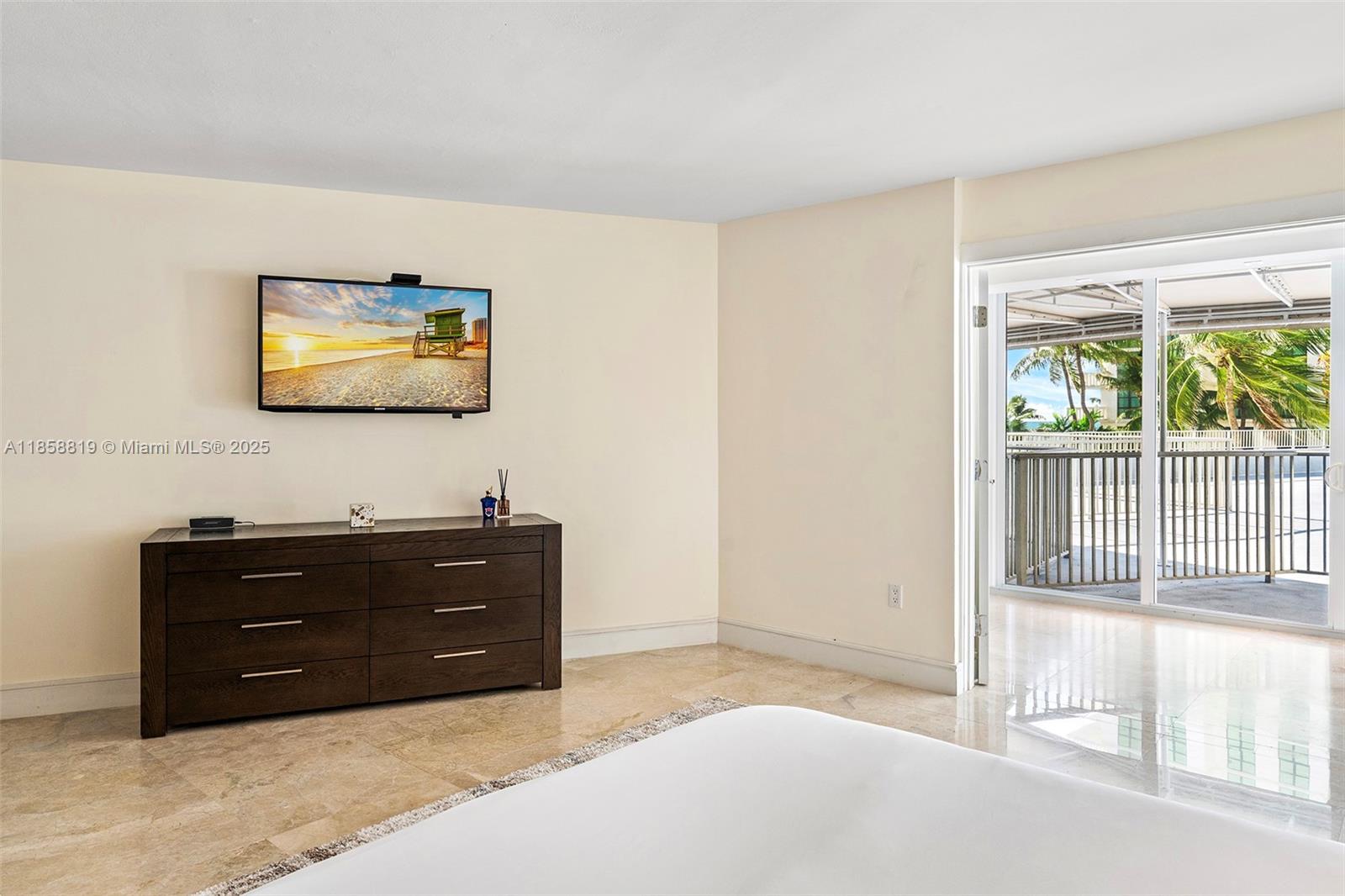 600 Grapetree Dr Unit: 3BS