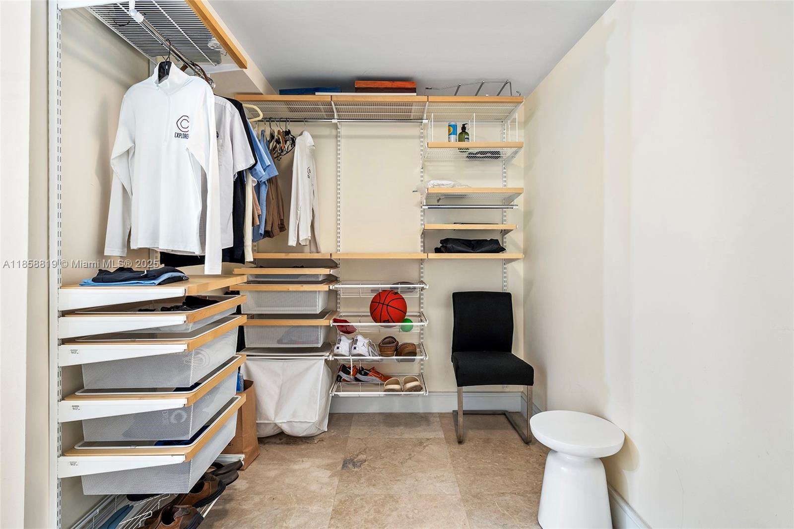 600 Grapetree Dr Unit: 3BS