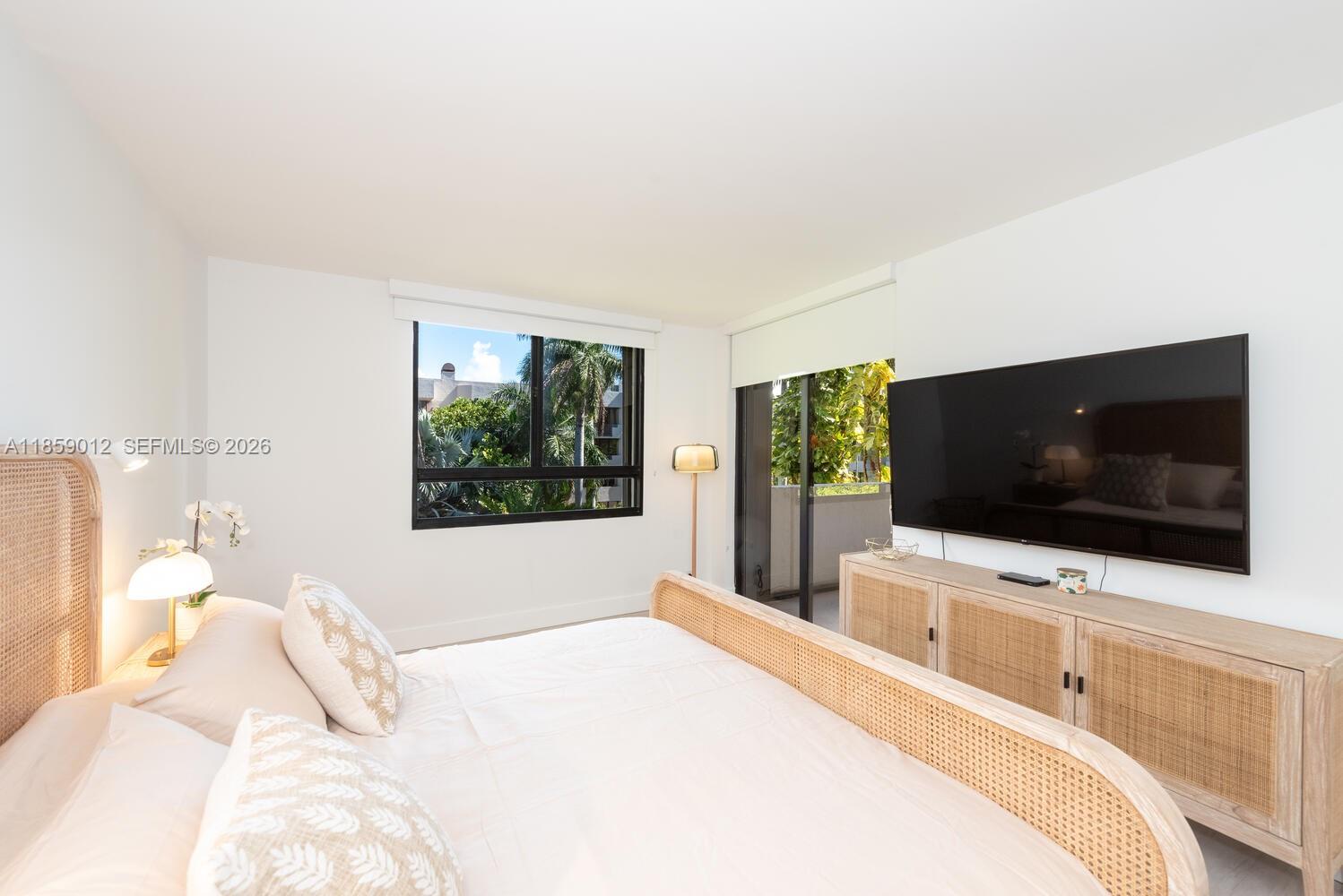 181 Crandon Blvd # 306