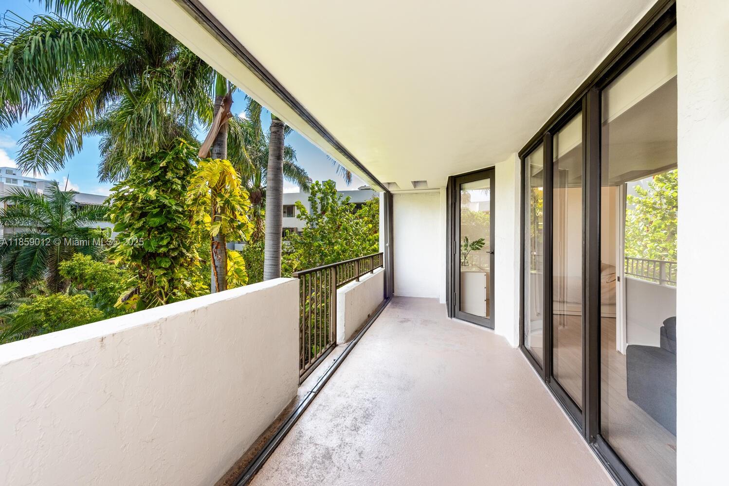 181 Crandon Blvd # 306