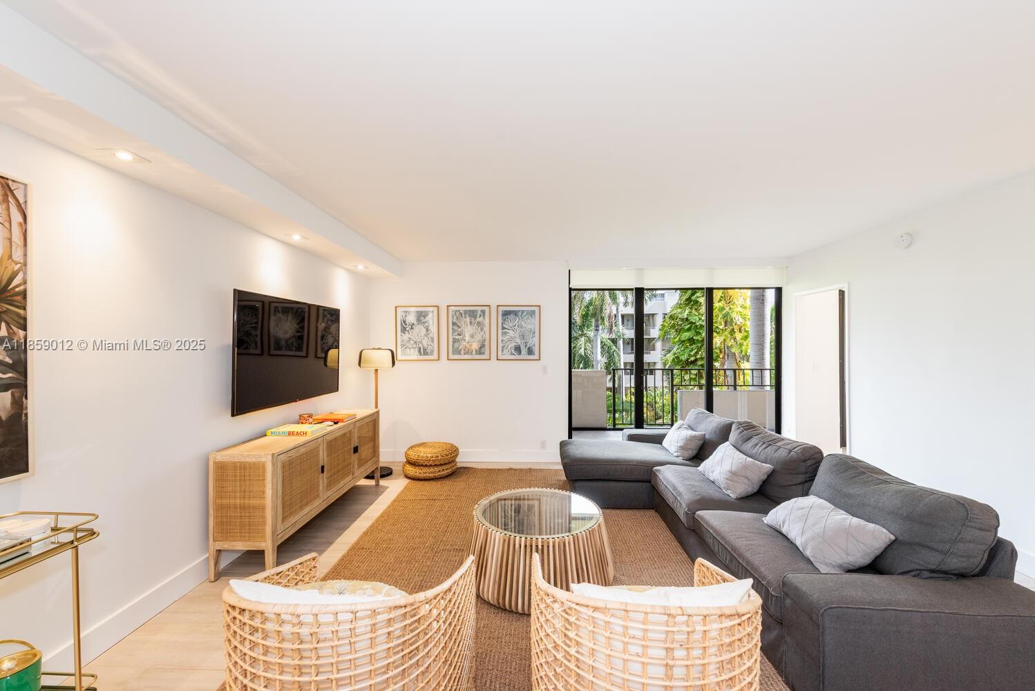 181 Crandon Blvd # 306