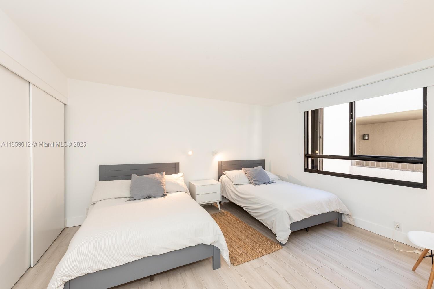 181 Crandon Blvd # 306