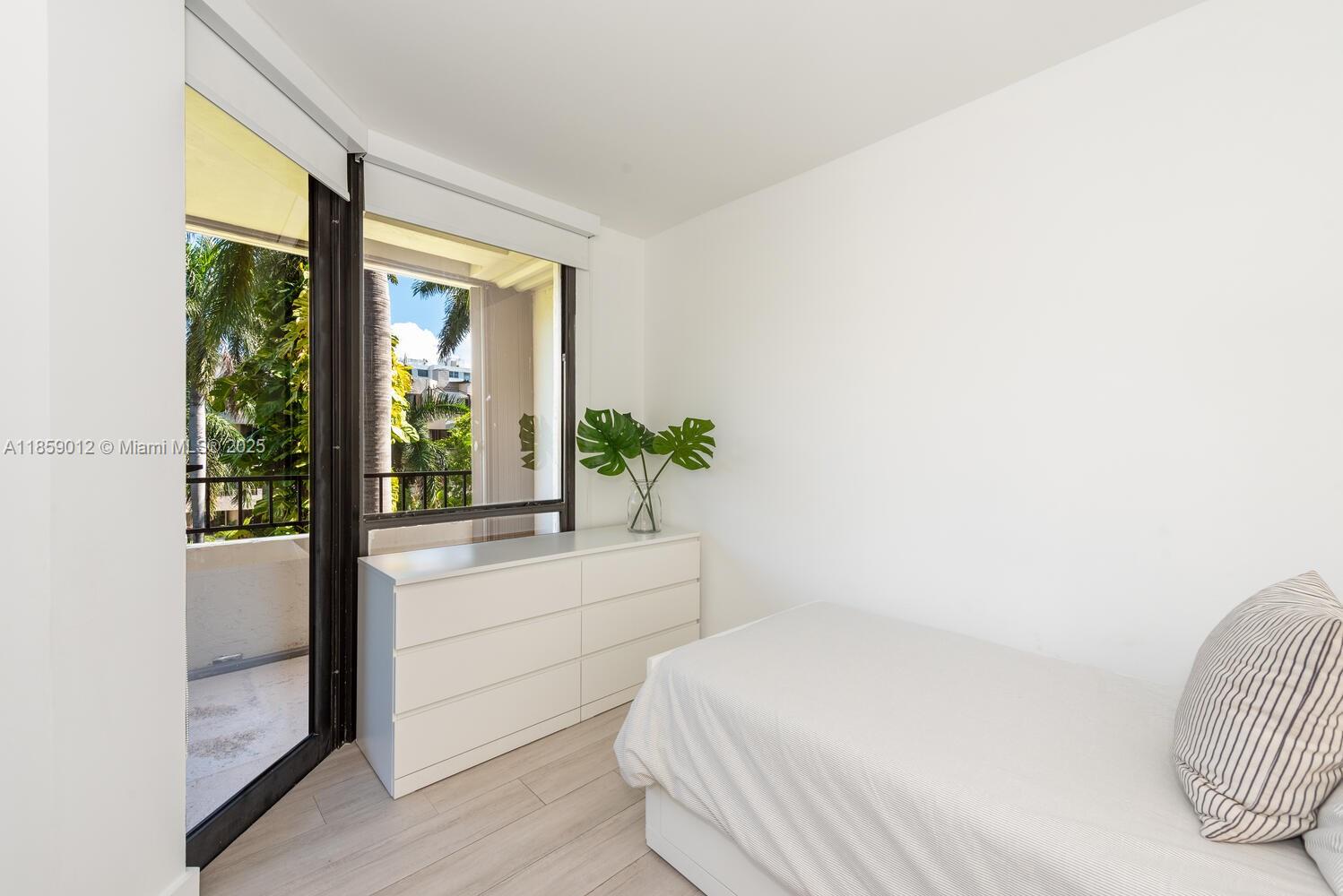 181 Crandon Blvd # 306