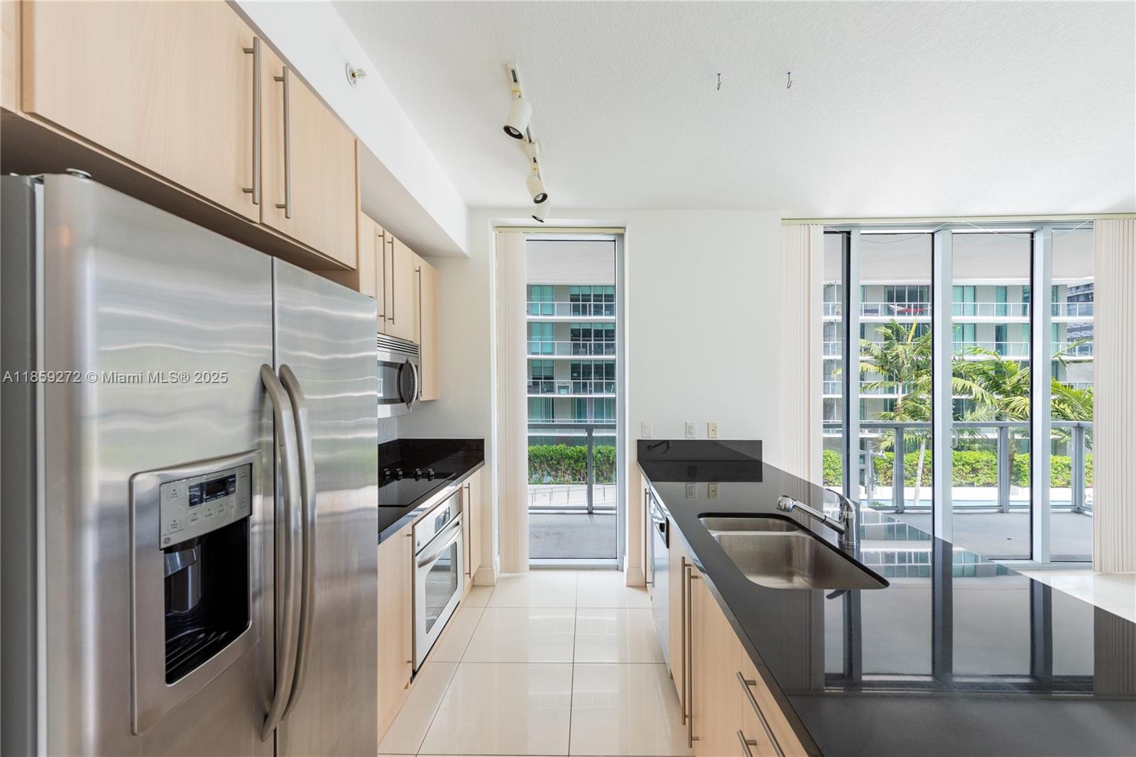 79 SW 12th St Unit: 1107-S