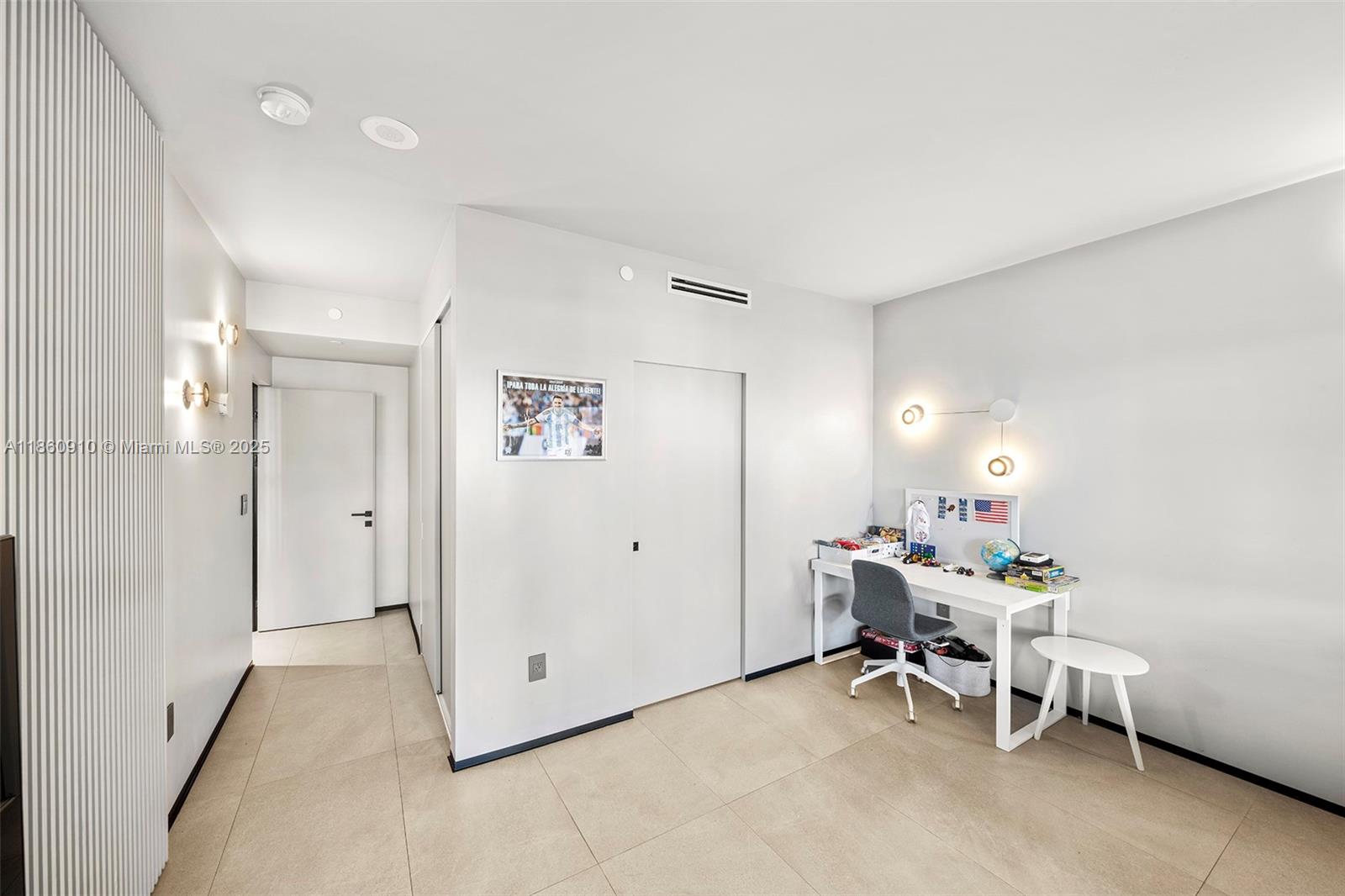 785 Crandon Blvd # 303