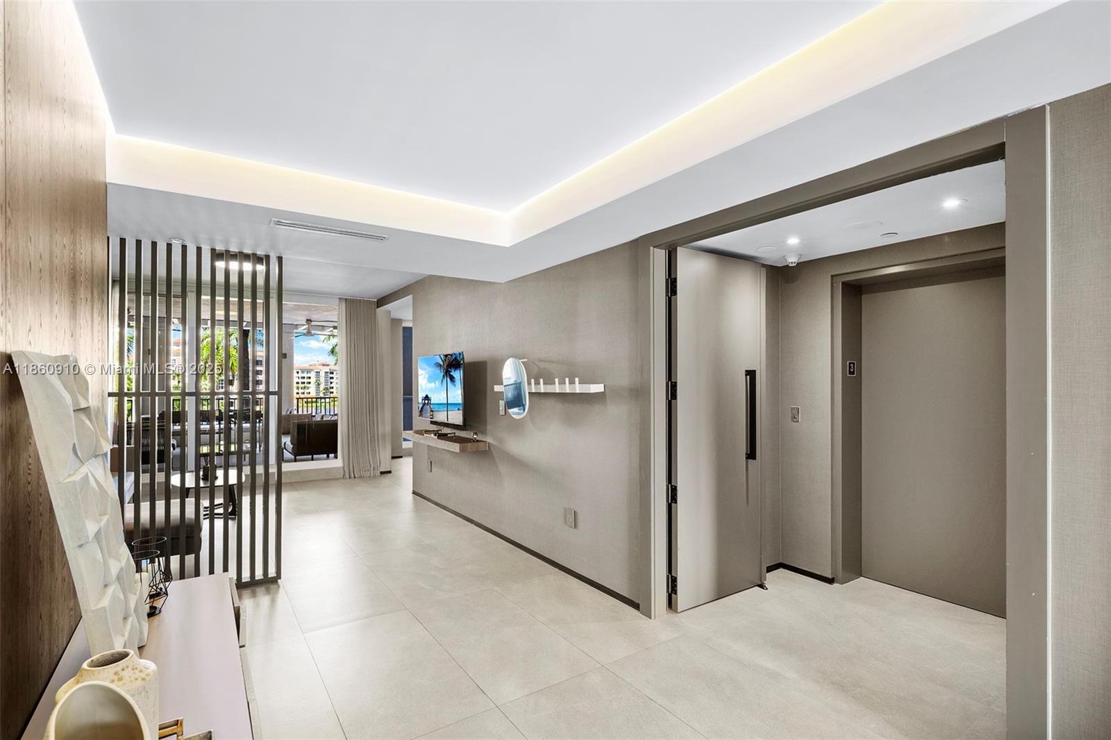 785 Crandon Blvd # 303