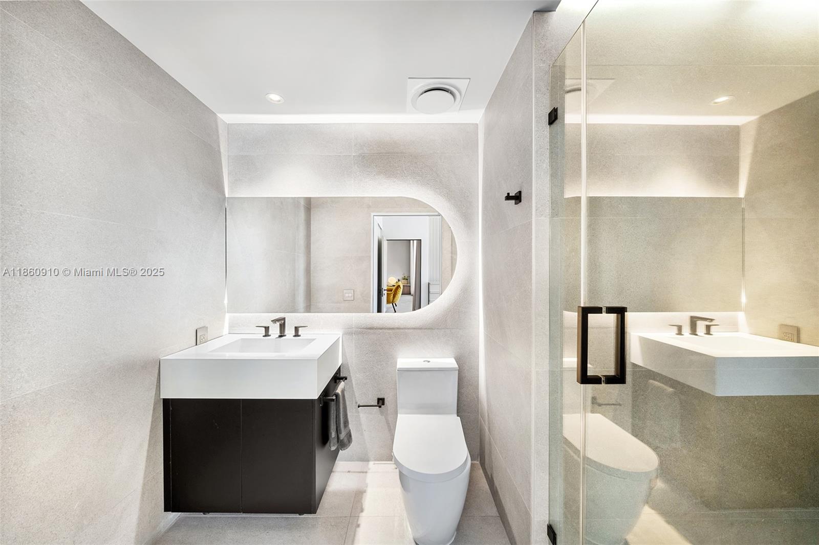 785 Crandon Blvd # 303