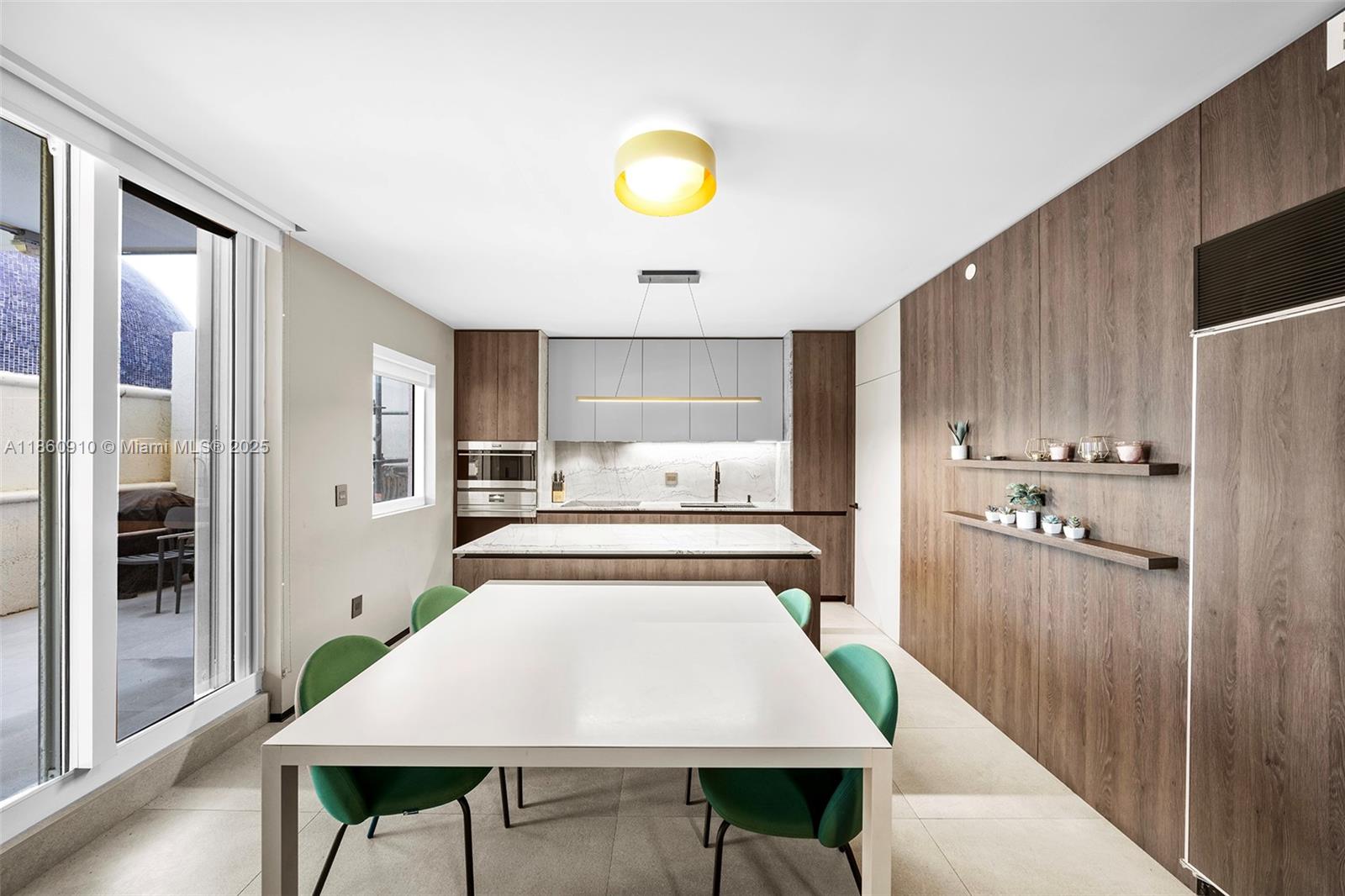 785 Crandon Blvd # 303