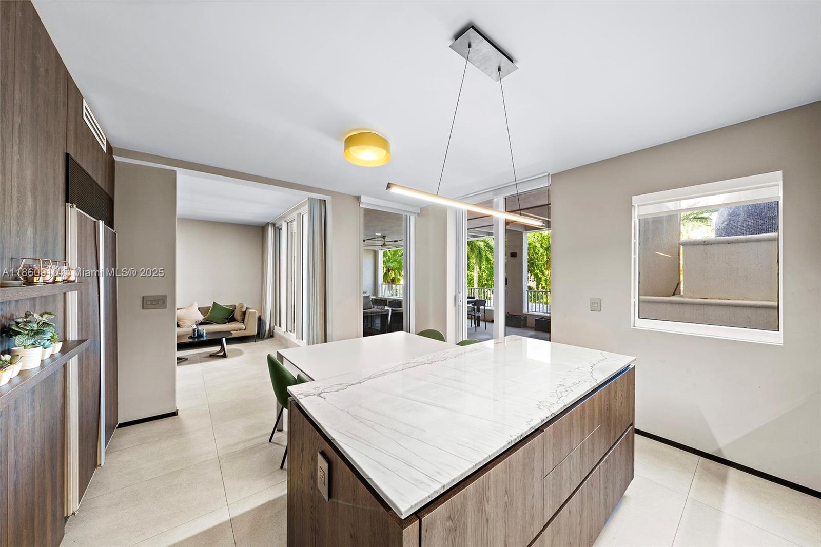 785 Crandon Blvd # 303