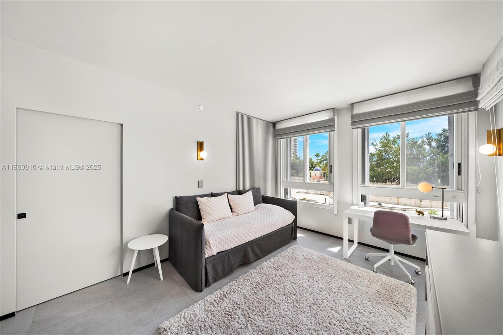 785 Crandon Blvd # 303