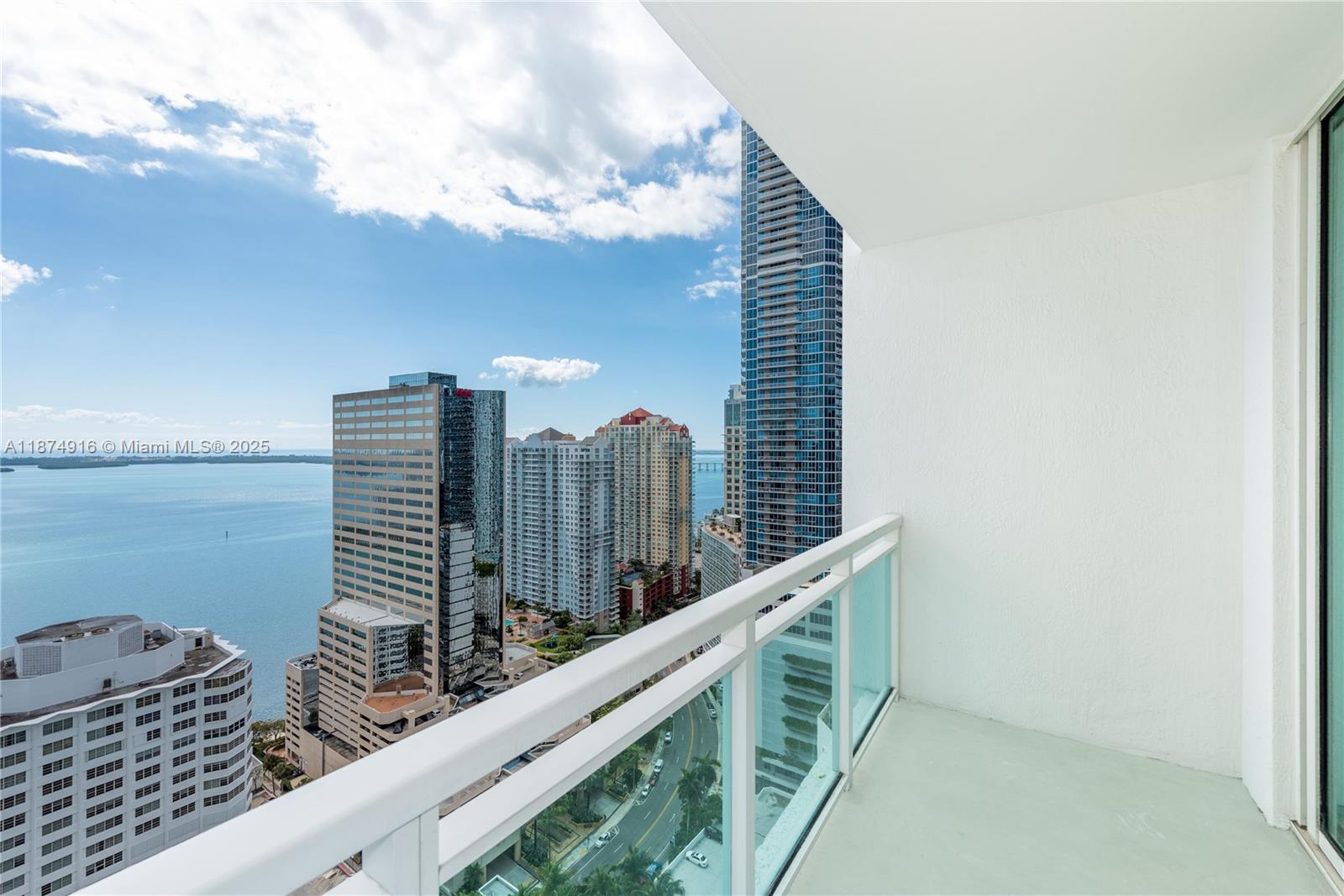 951 Brickell Ave # 3102