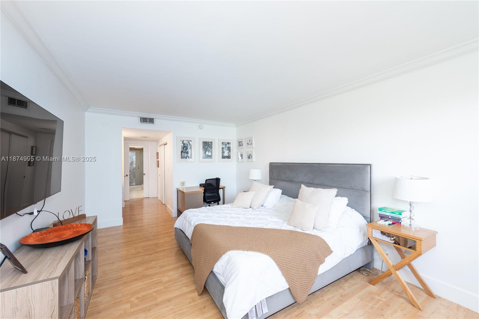 121 Crandon Blvd # 453