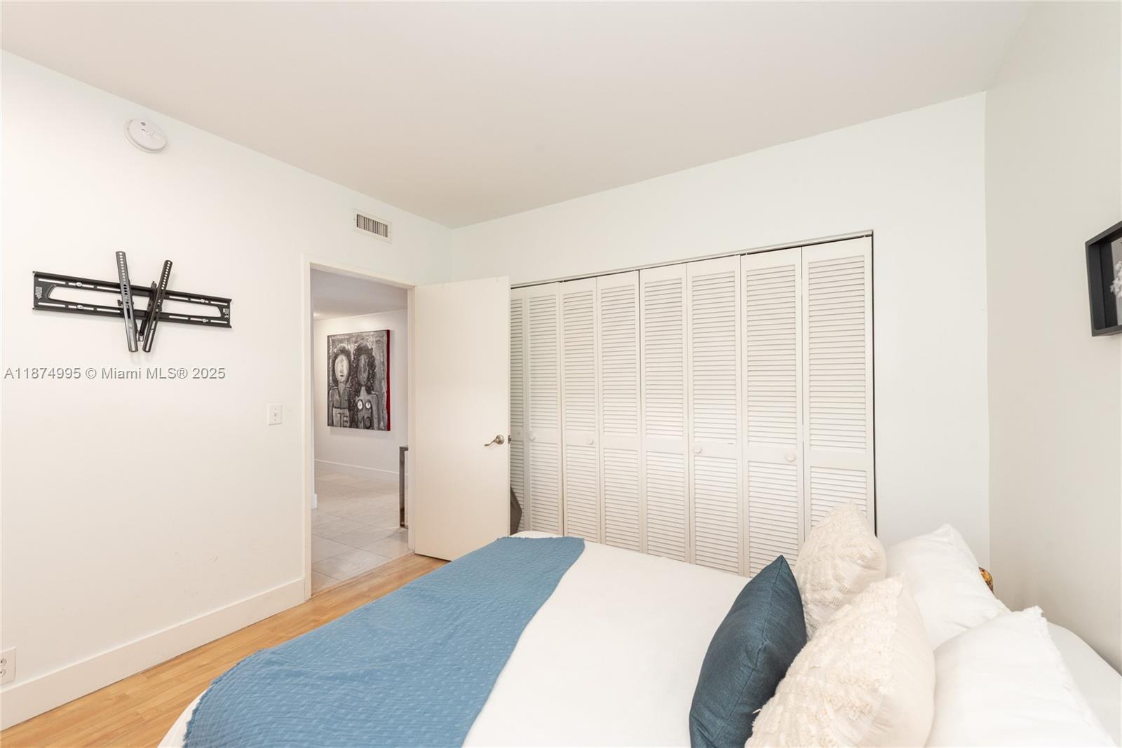 121 Crandon Blvd # 453