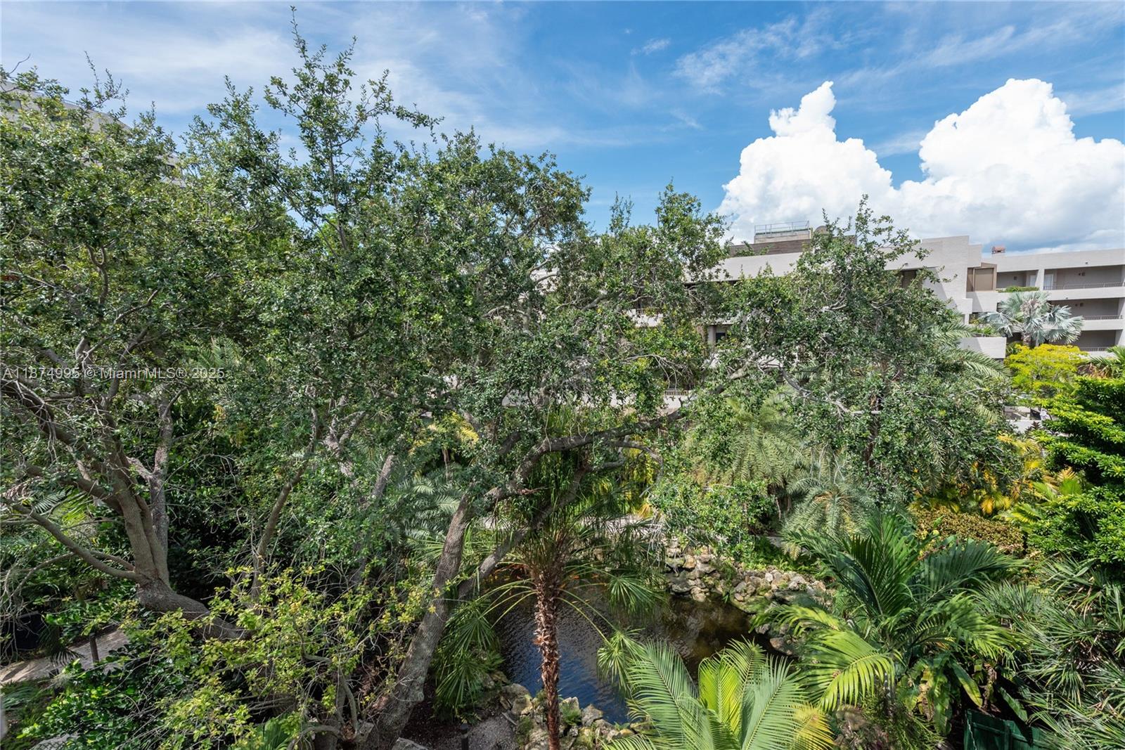 121 Crandon Blvd # 453