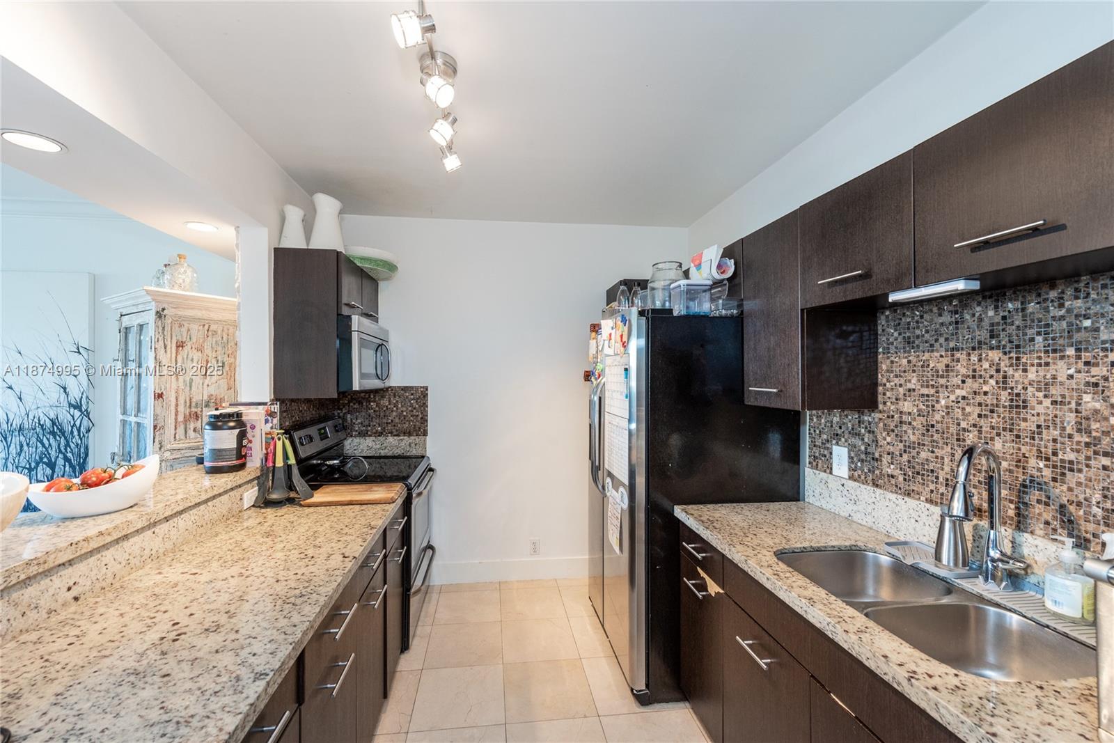 121 Crandon Blvd # 453