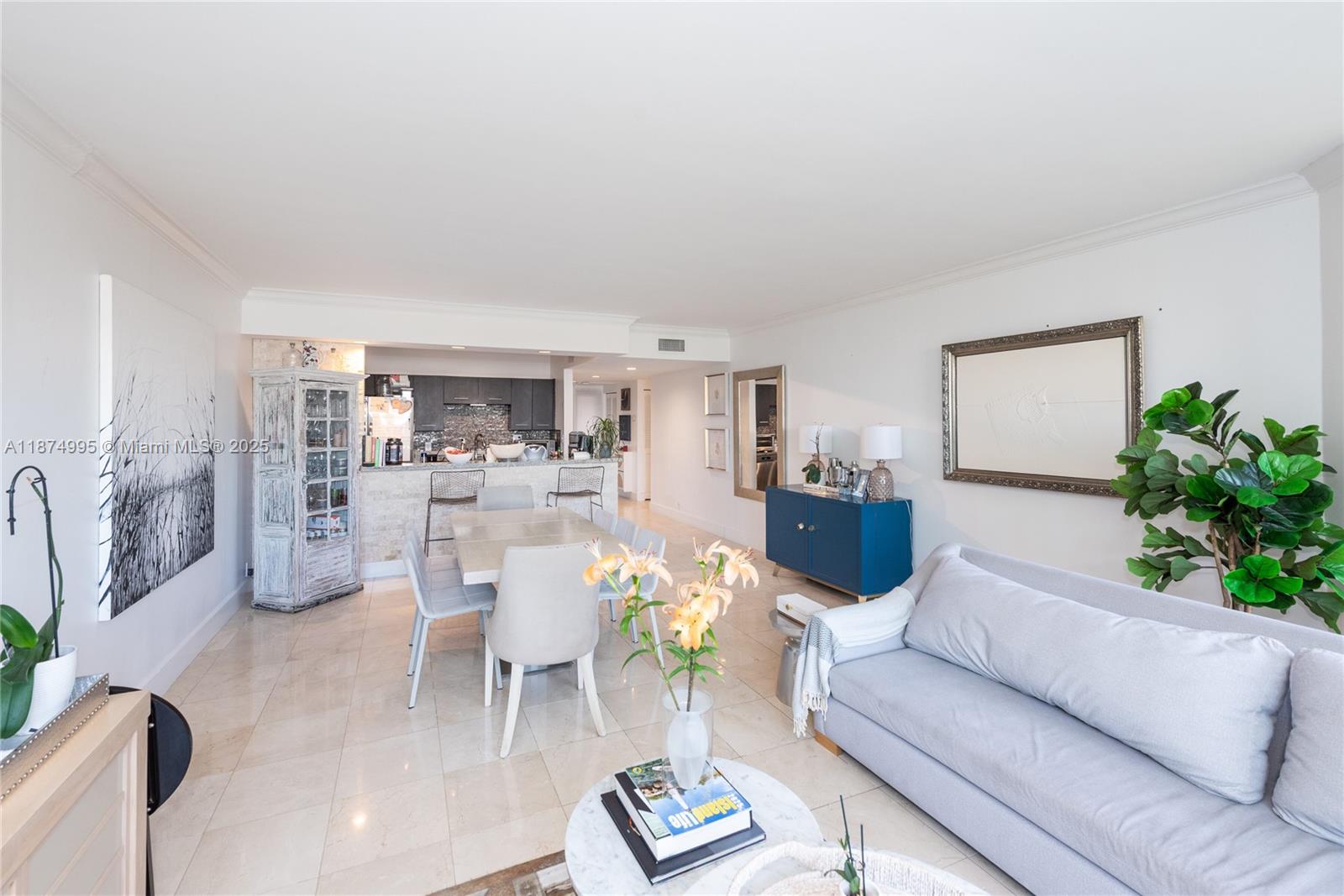 121 Crandon Blvd # 453