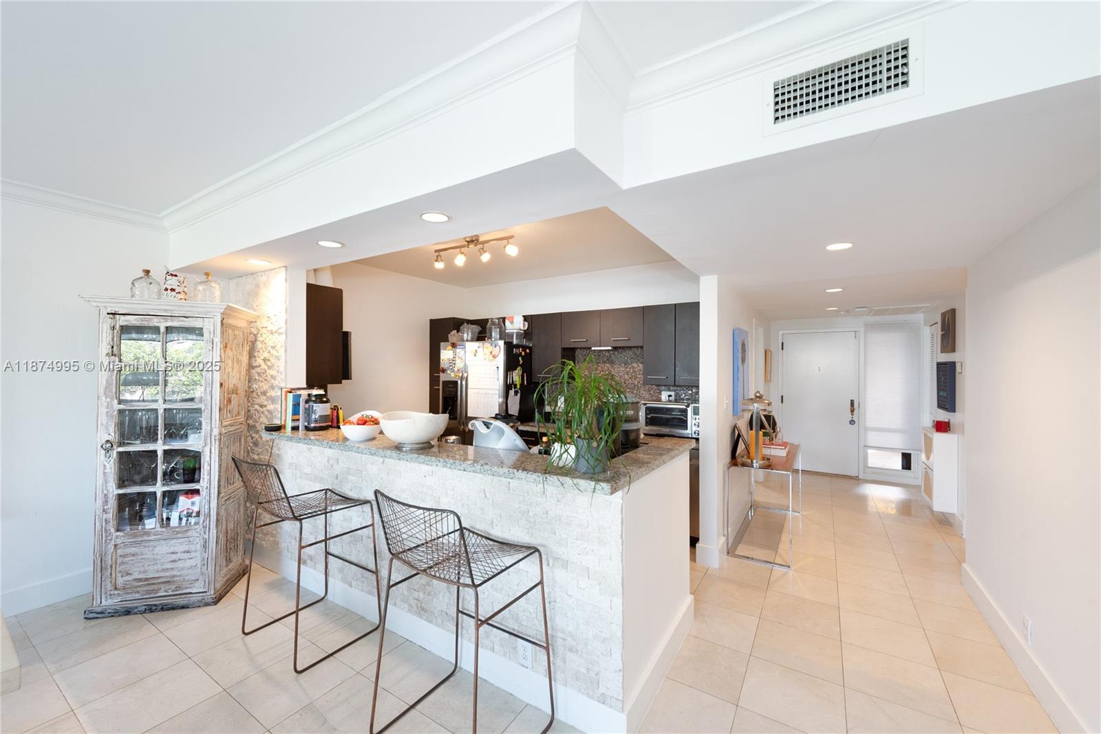 121 Crandon Blvd # 453