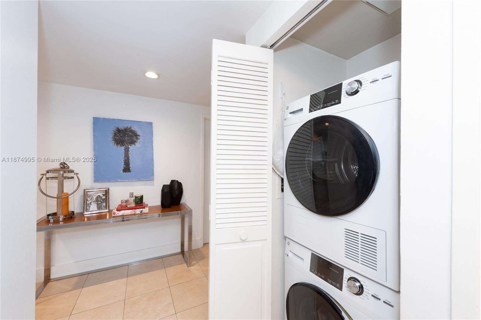 121 Crandon Blvd # 453