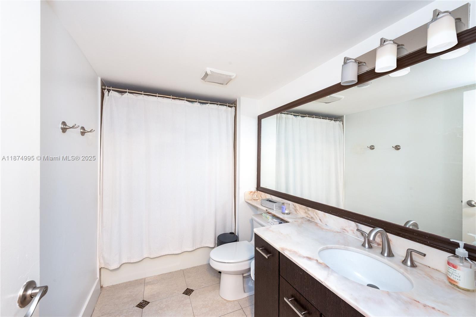 121 Crandon Blvd # 453