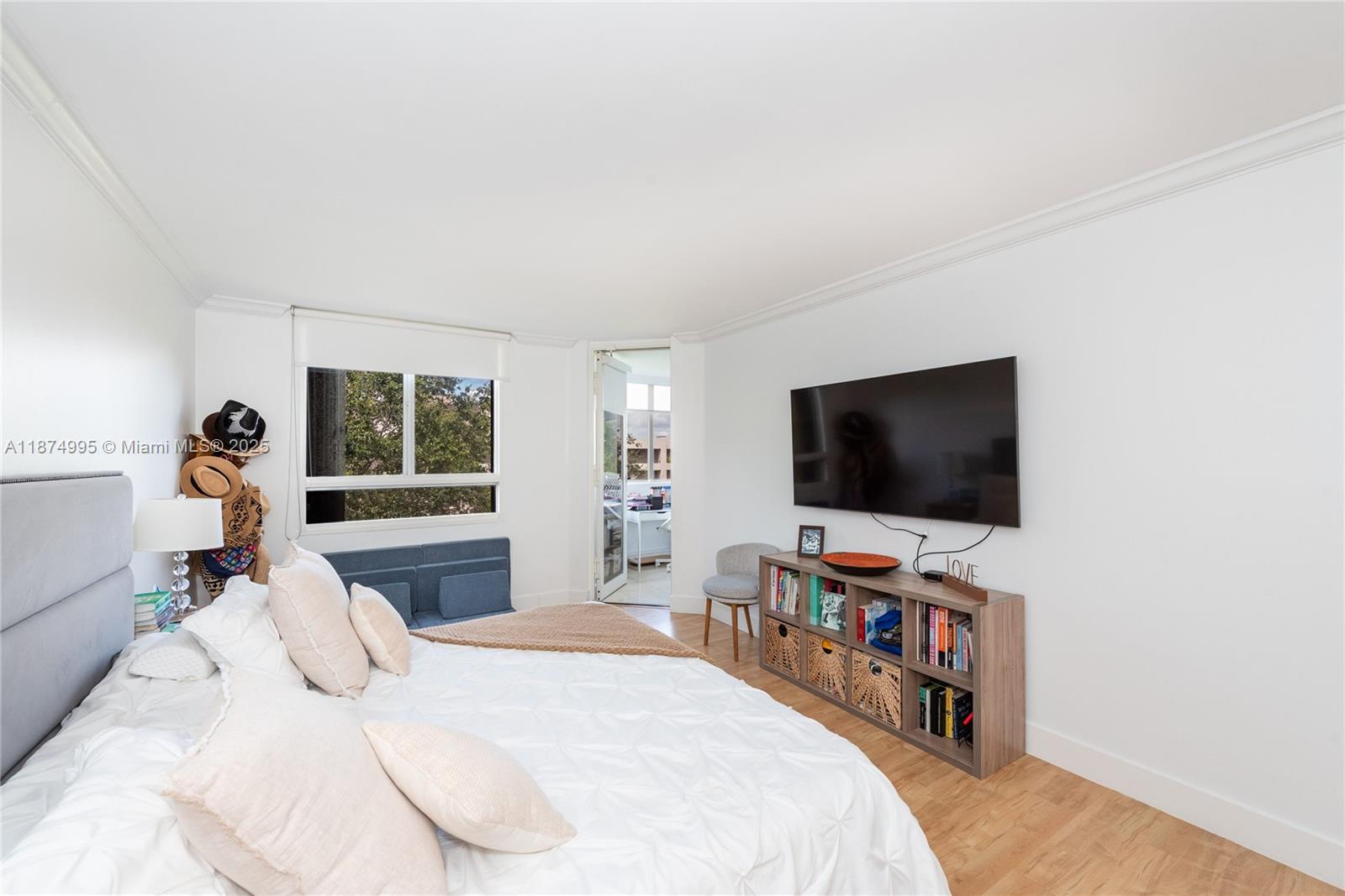 121 Crandon Blvd # 453