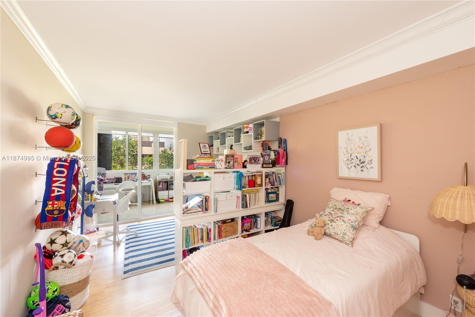 121 Crandon Blvd # 453