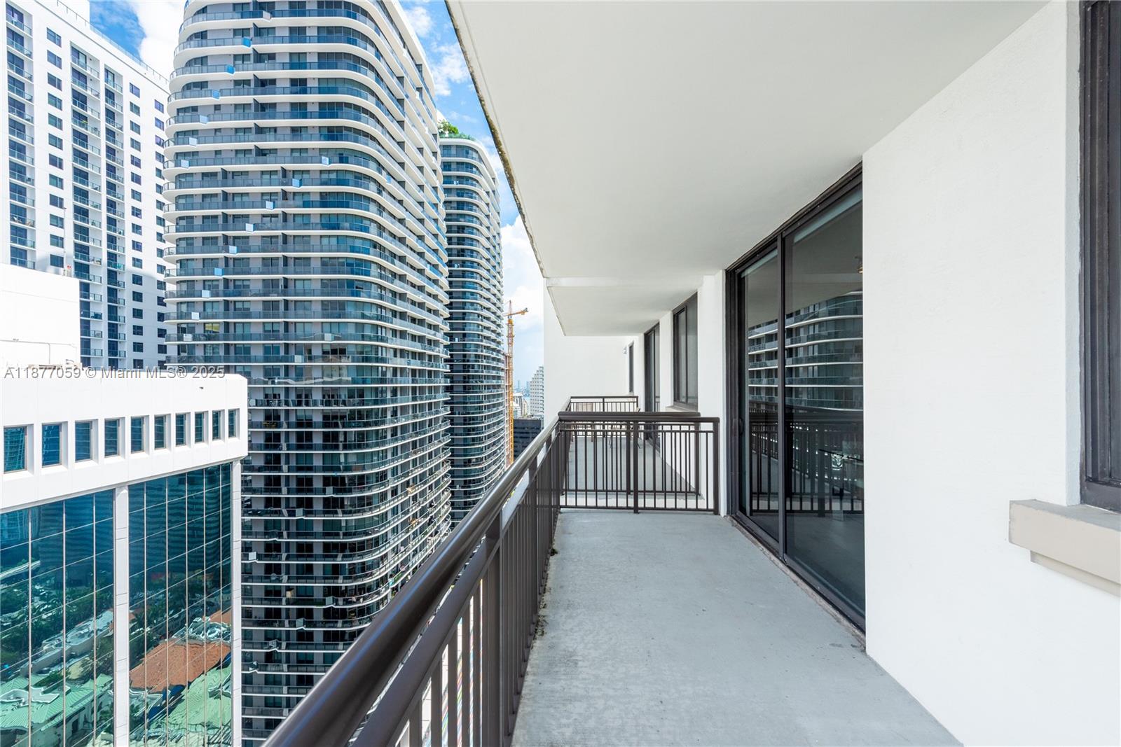 999 SW 1st Ave # 3114