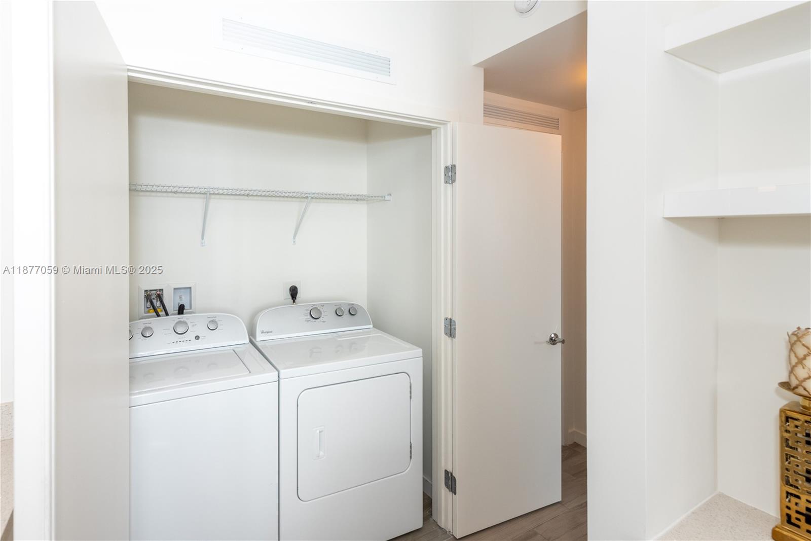 999 SW 1st Ave # 3114