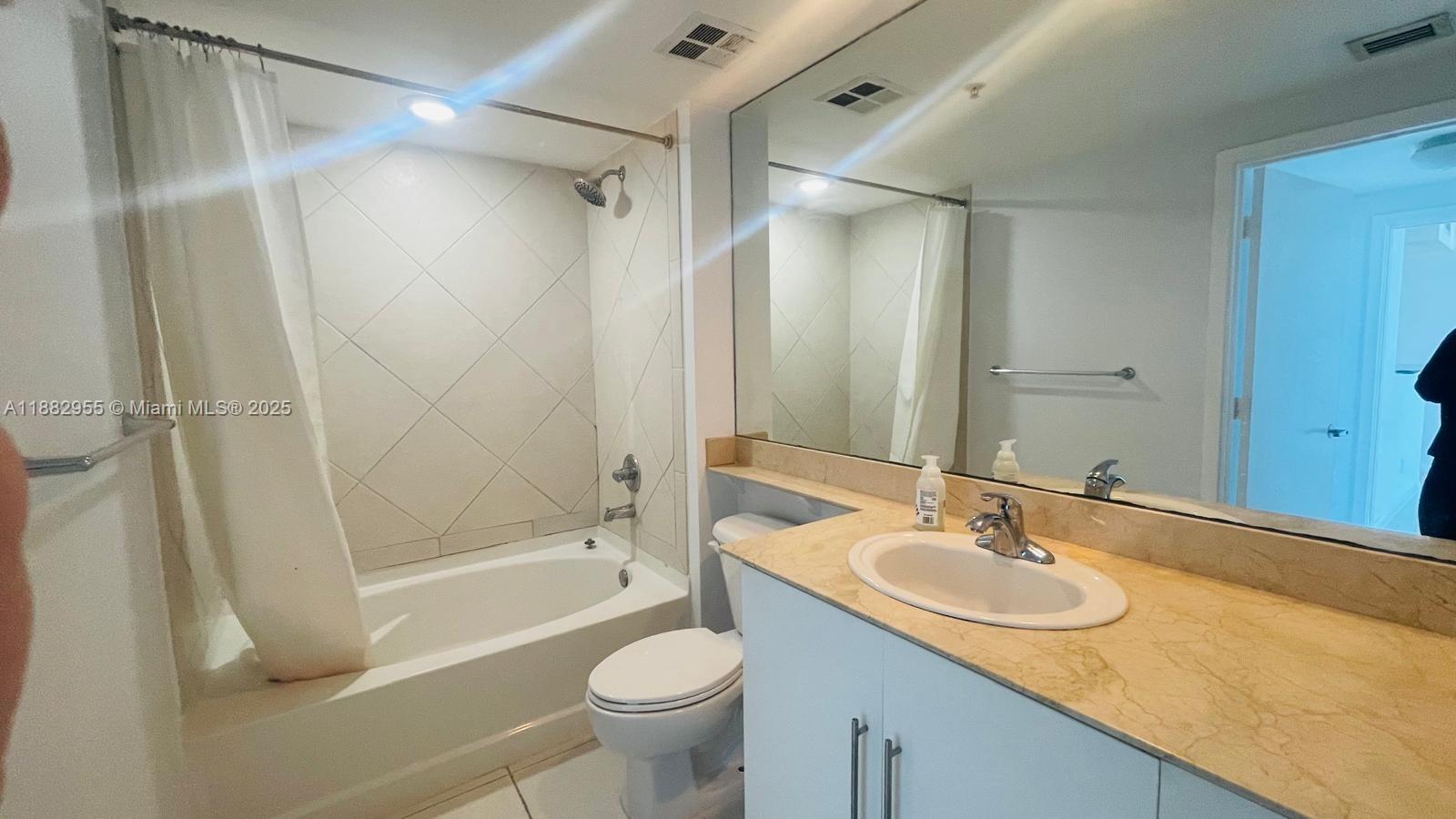 335 S Biscayne Blvd # 3803