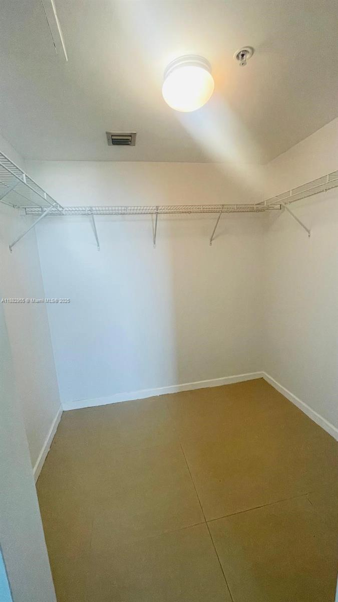 335 S Biscayne Blvd # 3803