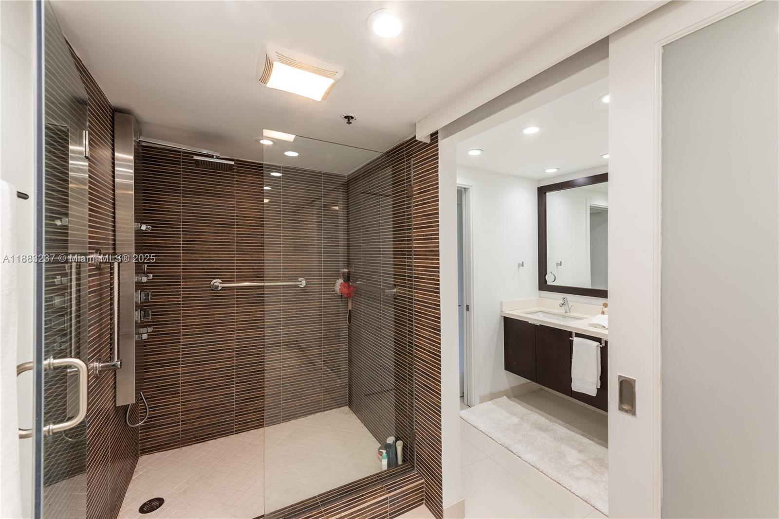 251 Crandon Blvd # 227