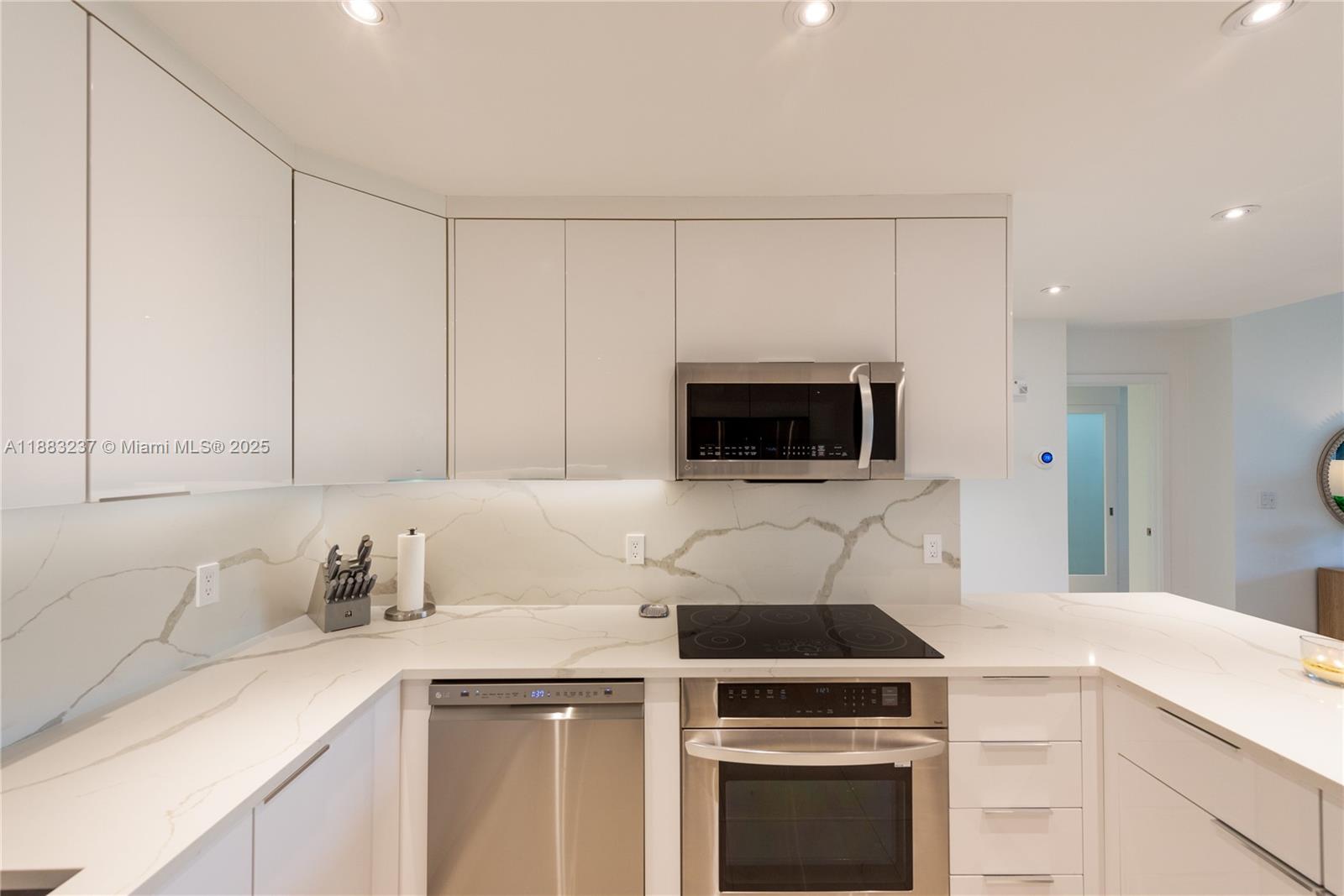 251 Crandon Blvd # 227