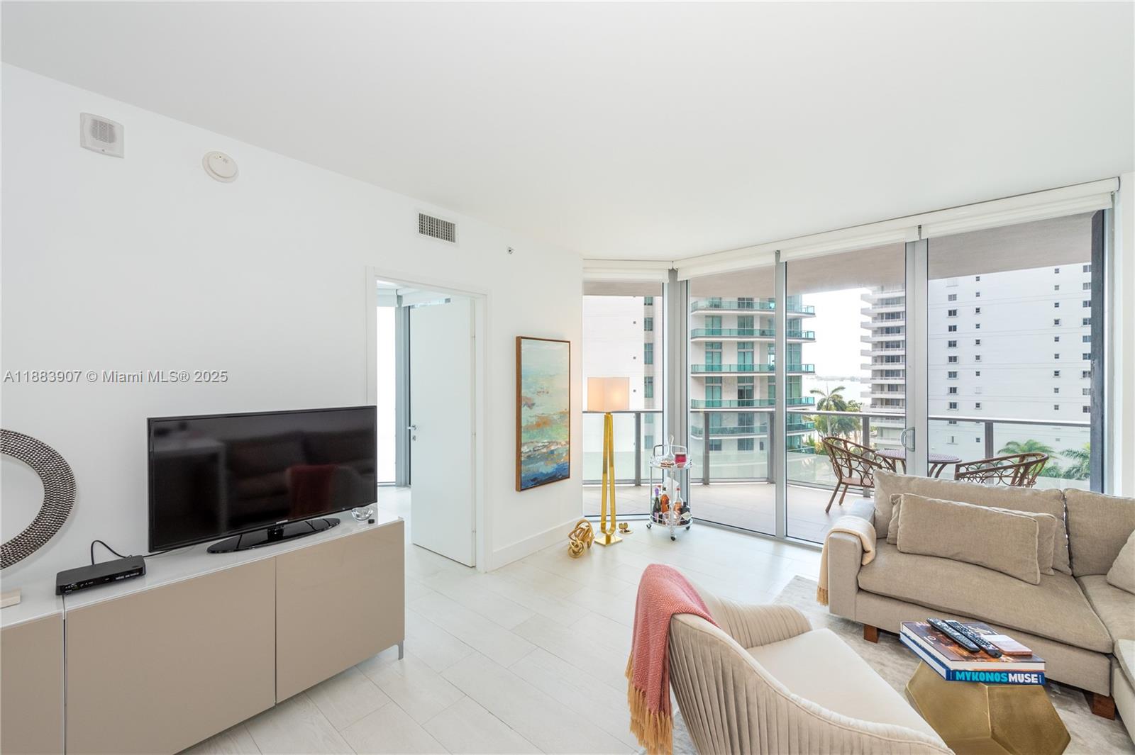 1300 Brickell Bay Dr # 708