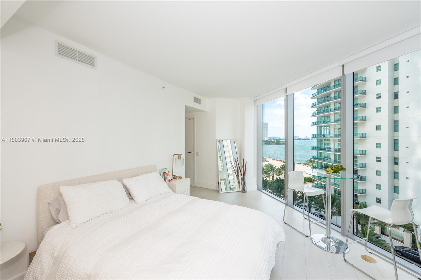 1300 Brickell Bay Dr # 708