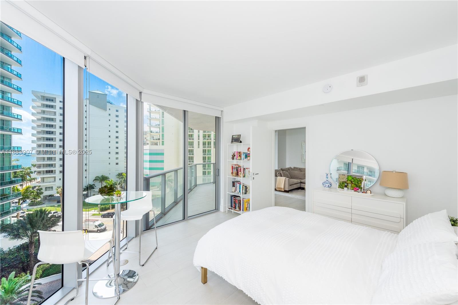 1300 Brickell Bay Dr # 708